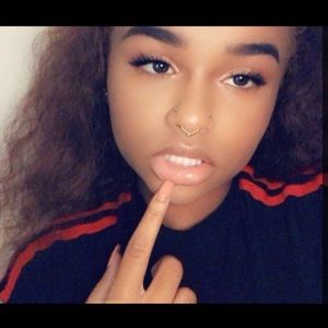 Meet your Posher, Makayla